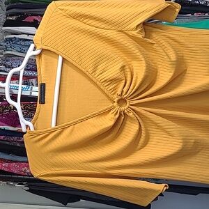 American city wear mustard